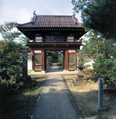 ▲Front View of the Main Gate of Kokai-in Temple